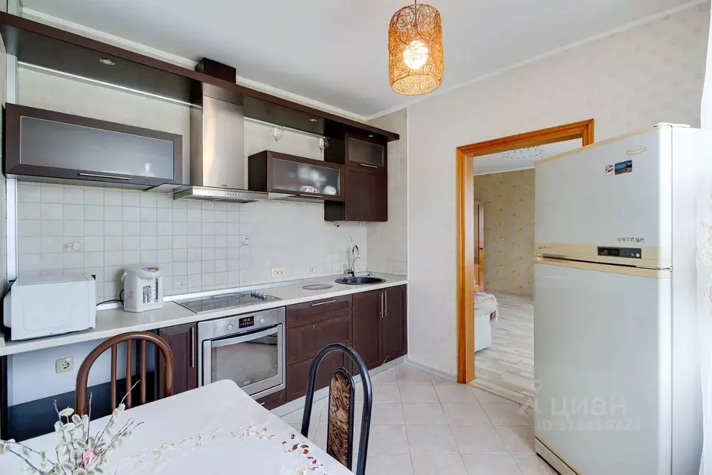 3-к кв. Хабаровский край, Хабаровск Саратовская ул., 10 (64.8 м) - Фото 0