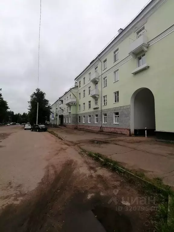 2-к кв. Смоленская область, Ярцево ул. Карла Маркса, 9 (53.4 м) - Фото 1