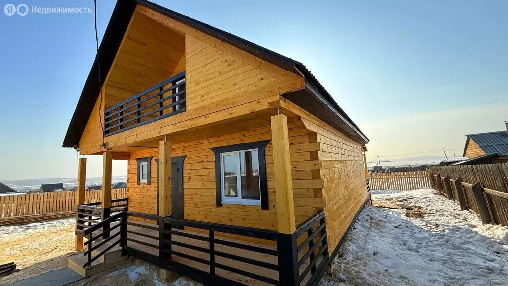 Дом в село Урик, улица Панова (140 м) - Фото 2