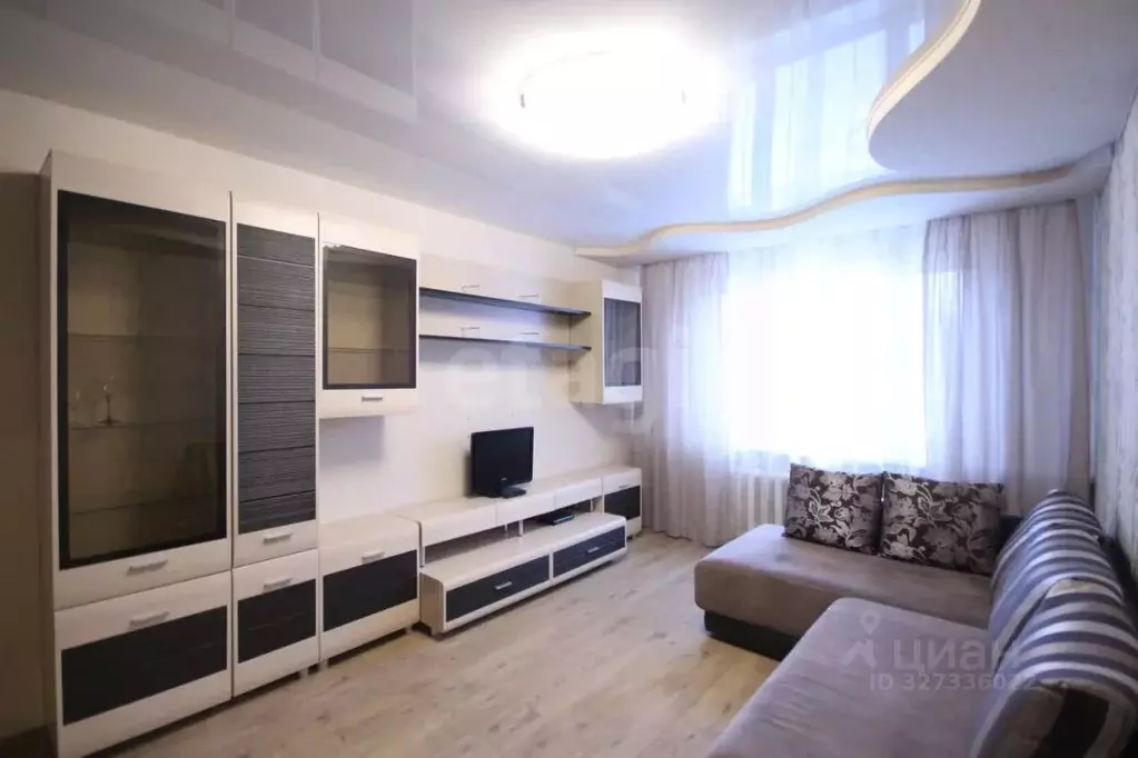 3-к кв. Ямало-Ненецкий АО, Новый Уренгой Восточный мкр, 1/6 (64.8 м) - Фото 1