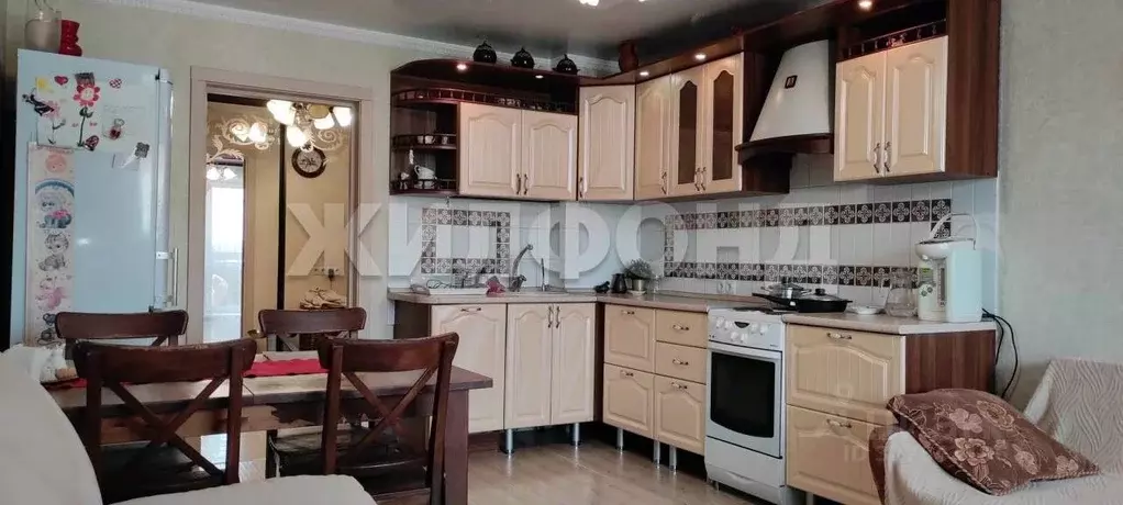 3-к кв. Новосибирская область, Бердск Первомайская ул., 127 (73.7 м) - Фото 0