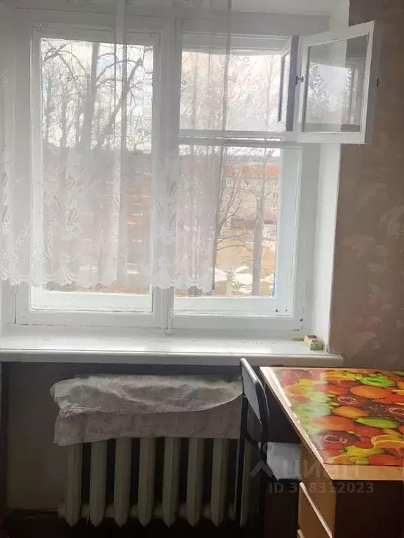 2-к кв. Пермский край, пос. Звездный ул. Ленина, 8 (44.0 м) - Фото 0