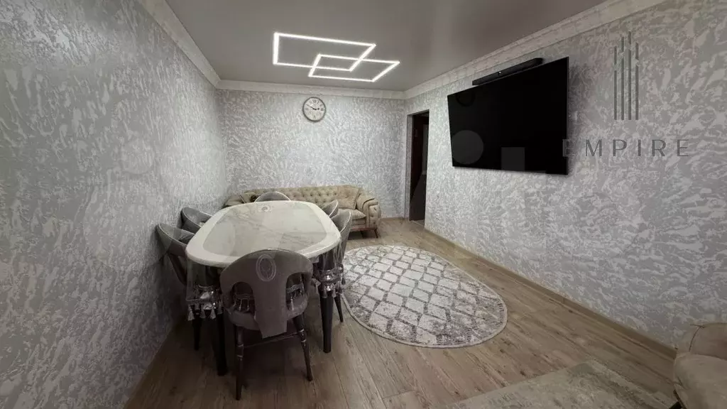 3-к. квартира, 71 м, 5/5 эт. - Фото 0