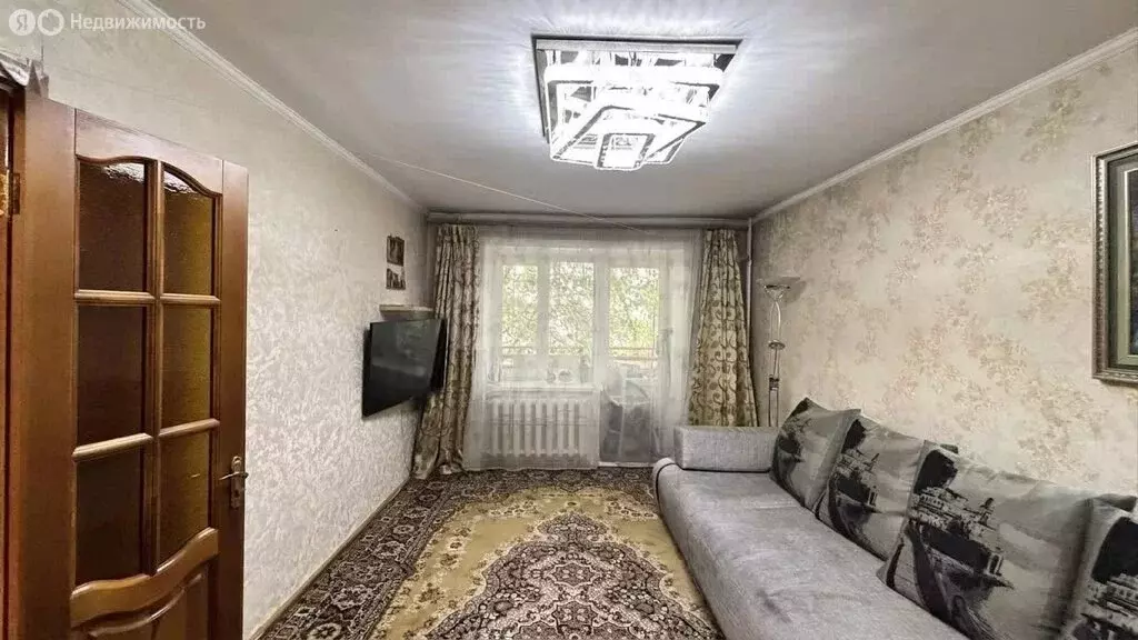 3-комнатная квартира: Улан-Удэ, Приречная улица, 8 (69.9 м) - Фото 2