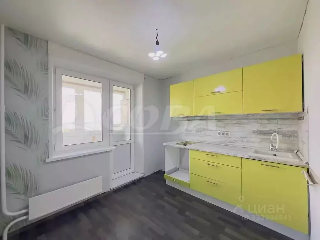 2-к кв. Тюменская область, Тюмень ул. Жуковского, 88/1 (71.2 м) - Фото 1