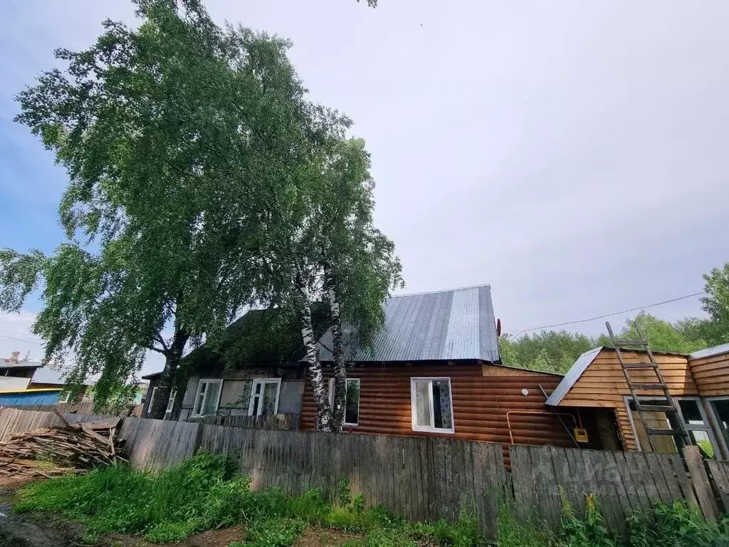 Дом в Пермский край, Александровск Яйва пгт, Галкинская ул., 47 (51 м) - Фото 1