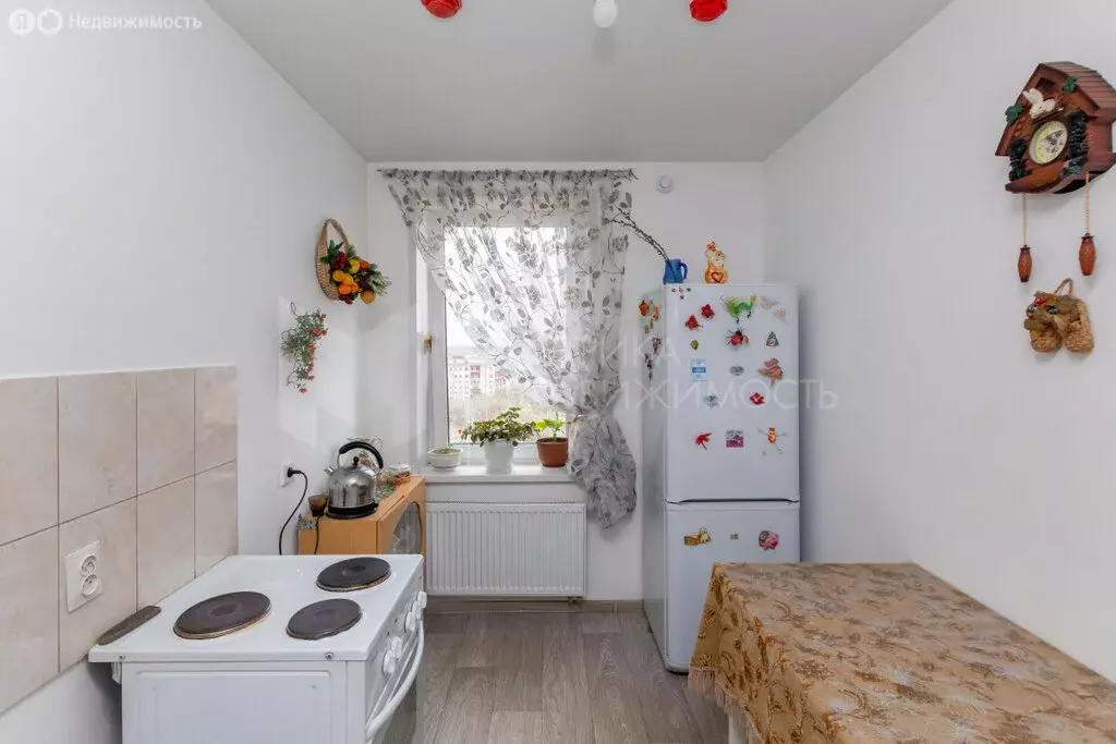 3-комнатная квартира: Тюмень, улица Республики, 204к14 (66.8 м) - Фото 2