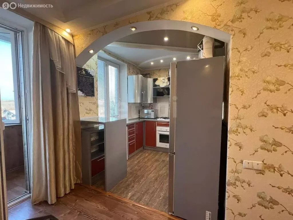 3-комнатная квартира: Севастополь, улица Павла Силаева, 5 (62.6 м) - Фото 1