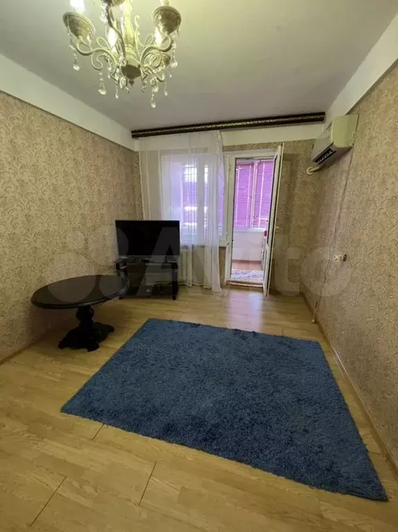 1-к. квартира, 40 м, 8/9 эт. - Фото 1