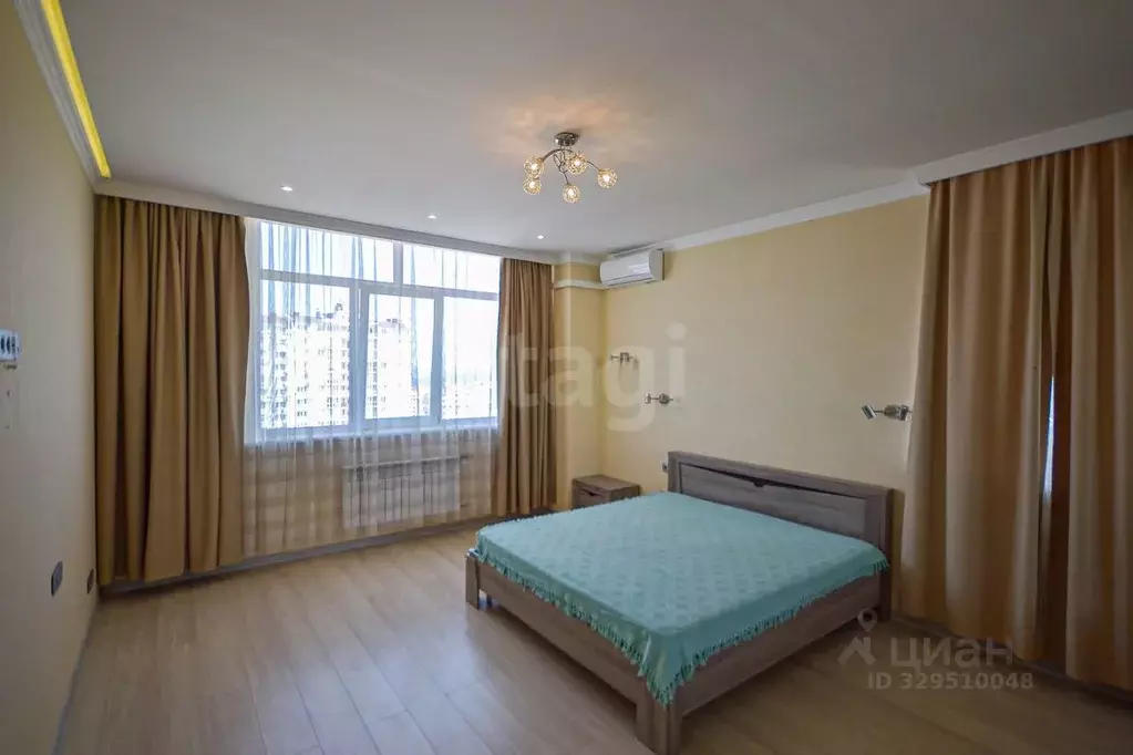 3-к кв. Севастополь ул. Парковая, 14к1 (83.3 м) - Фото 1