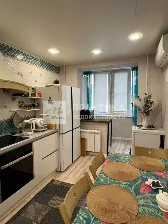 Продается 3-комнатная квартира - Фото 1