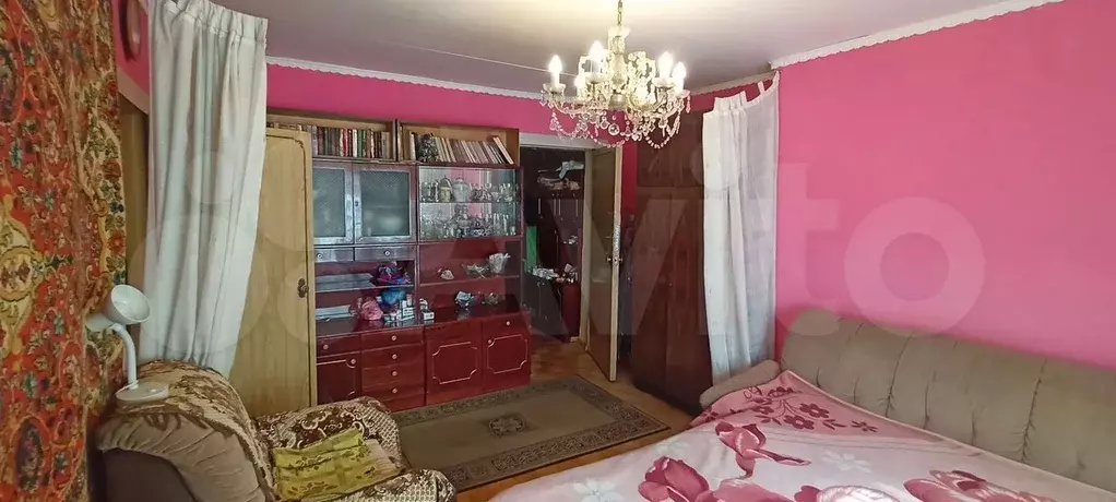 Комната 18 м в 2-к., 1/1 эт. - Фото 1