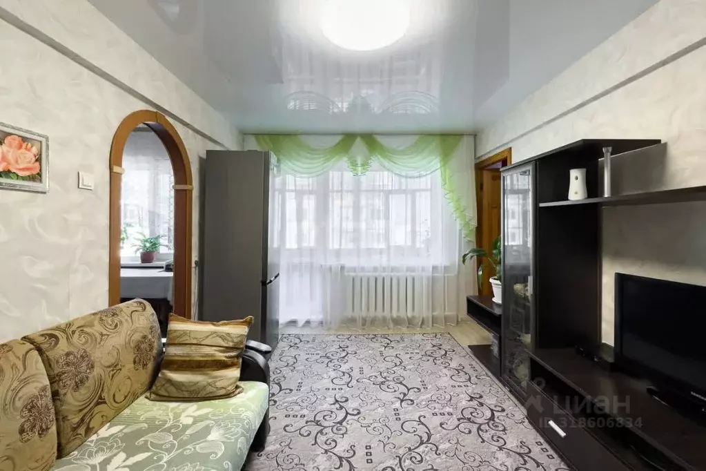 3-к кв. Ульяновская область, Ульяновск ул. Варейкиса, 11 (50.4 м) - Фото 1