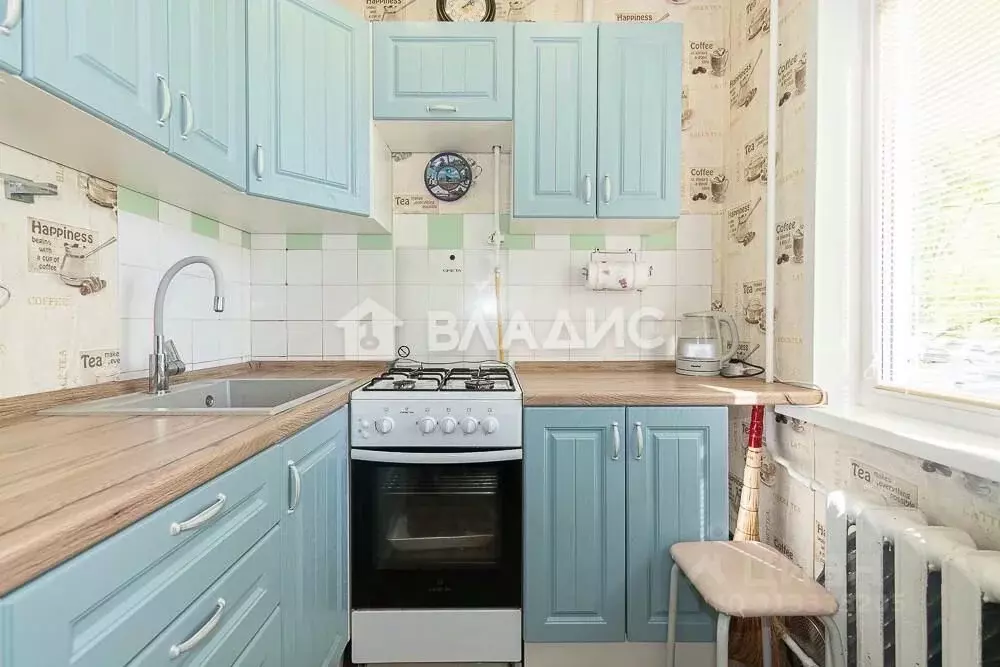 3-к кв. Владимирская область, Владимир ул. Сурикова, 22 (56.8 м) - Фото 1