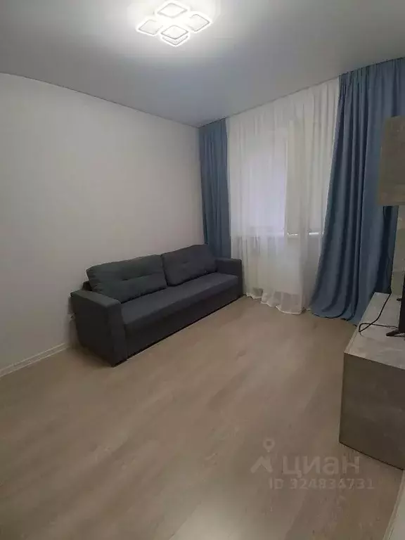 2-к кв. Адыгея, Тахтамукайский район, Яблоновский пгт ул. Тургеневское ... - Фото 1