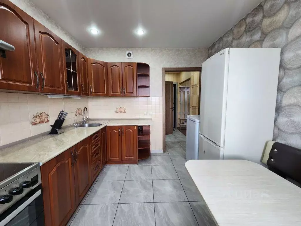 2-к кв. Красноярский край, Красноярск ул. Петрушина, 10 (50.0 м) - Фото 2