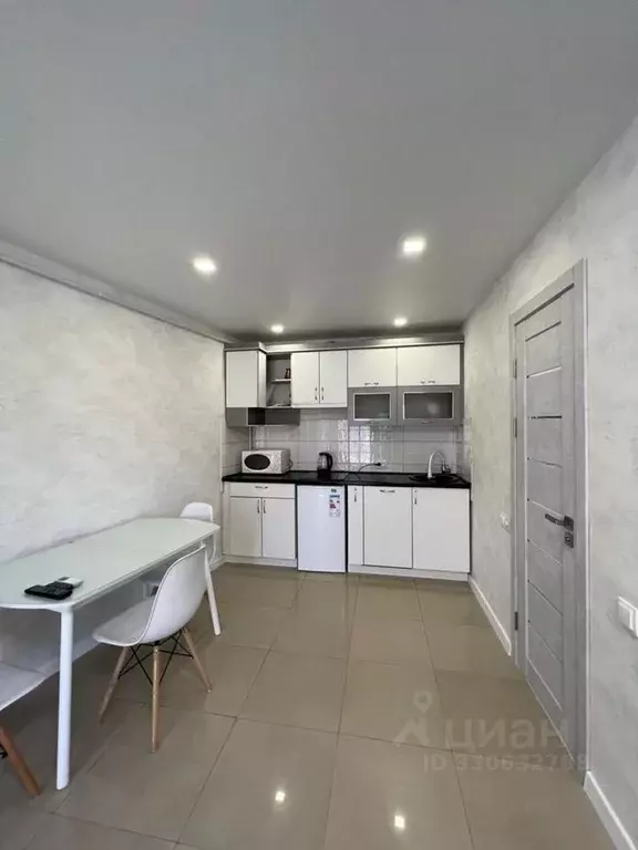 Дом в Крым, Евпатория ул. Татарская, 15/17 (160 м) - Фото 1