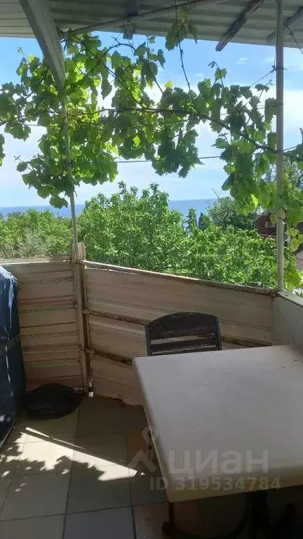 Комната Крым, Алупка пер. Приморский, 2Г - Фото 1