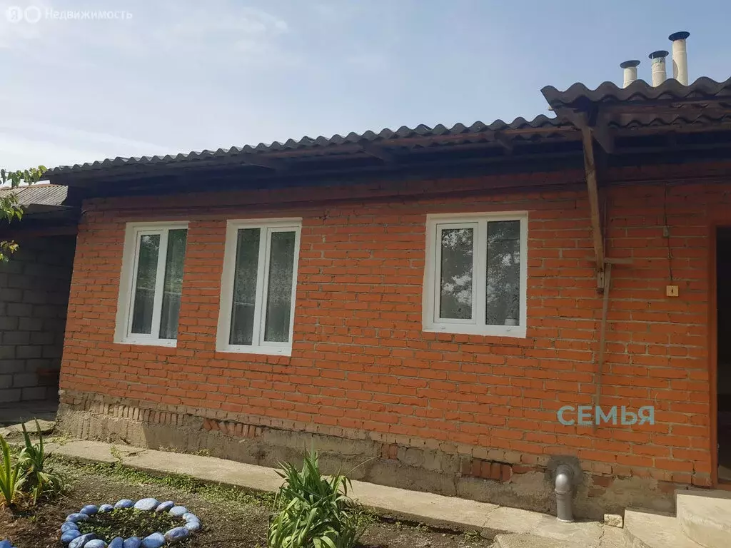 Дом в Беслан, улица Карла Маркса, 57 (100 м) - Фото 1