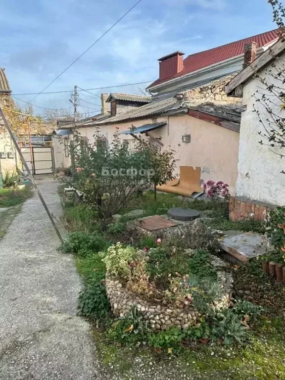 2-к кв. Крым, Феодосия ул. Чехова, 22 (33.6 м) - Фото 1