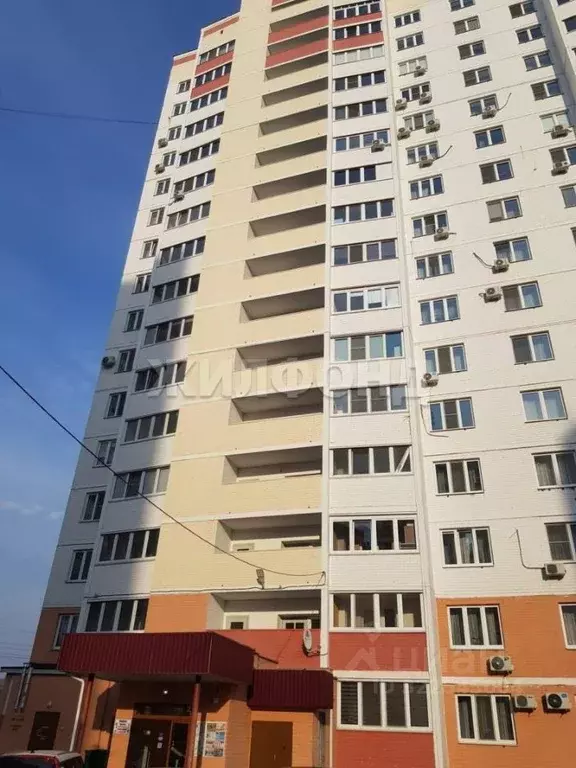 2-к кв. Орловская область, Орел ул. Андрианова, 35 (72.0 м) - Фото 1