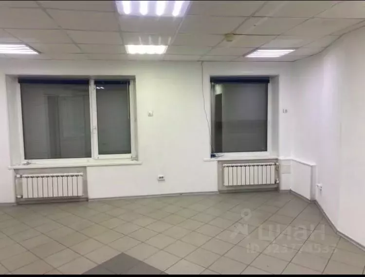 Помещение свободного назначения в Тверская область, Тверь ул. ... - Фото 1