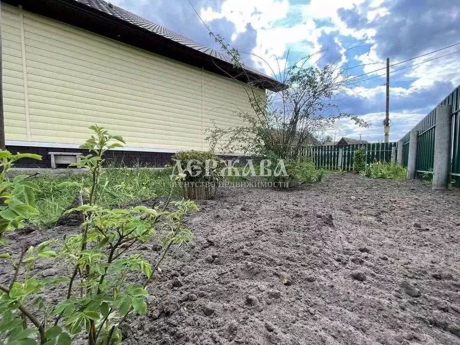 Дом в Белгородская область, Старооскольский городской округ, с. ... - Фото 2