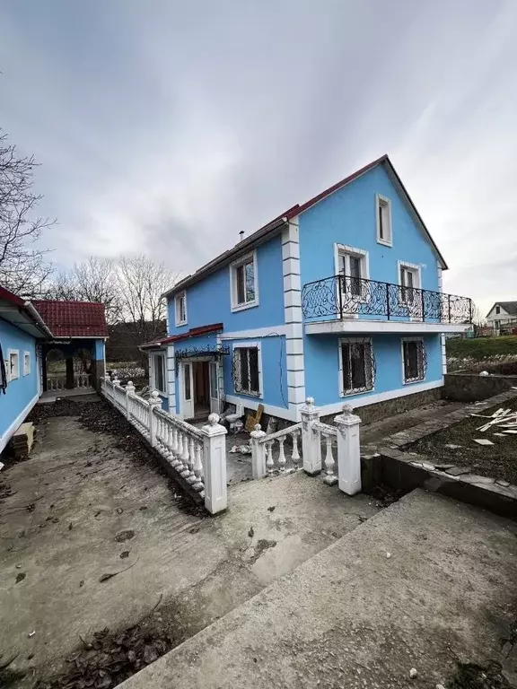 Дом в Крым, Симферопольский район, Добровское с/пос, с. Перевальное  ... - Фото 1