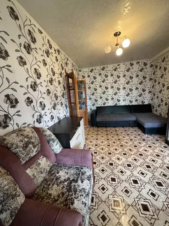 1-к кв. Саратовская область, Энгельс 1-й мкр, 5 (30.0 м) - Фото 1