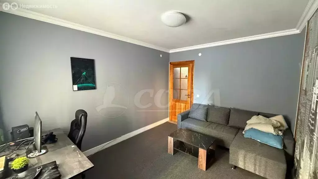 4-комнатная квартира: Тюмень, улица Ю.-Р.Г. Эрвье, 30 (100 м) - Фото 2