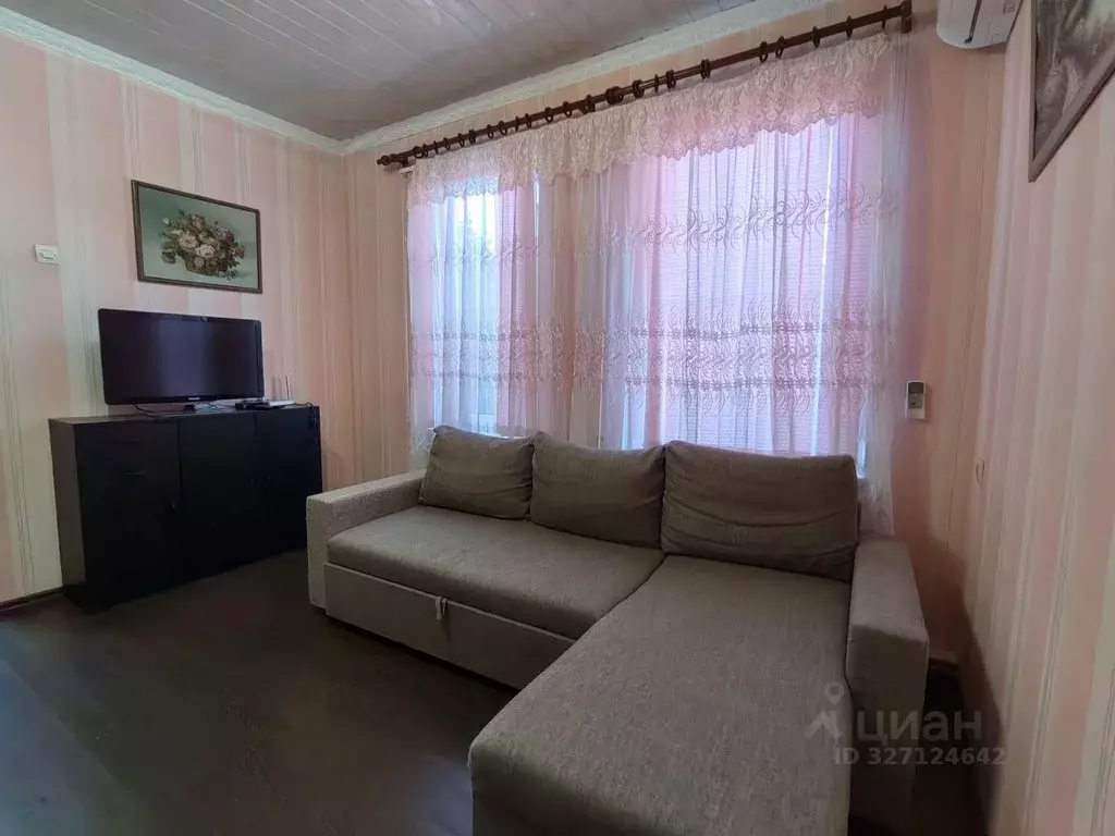 Дом в Краснодарский край, Сочи Адлер жилрайон, ул. Черниговская, 82 ... - Фото 1