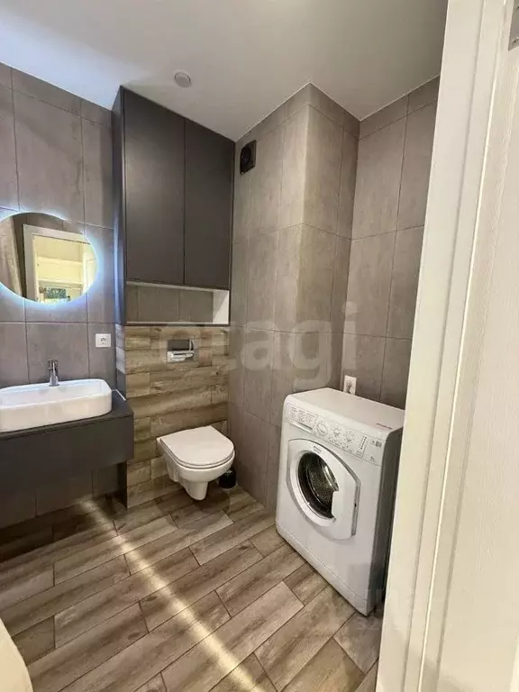 2-к кв. Тюменская область, Тюмень ул. Первооткрывателей, 6 (36.4 м) - Фото 1