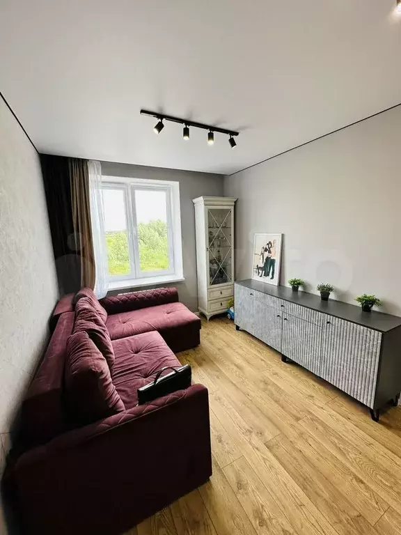 2-к. квартира, 43 м, 2/9 эт. - Фото 0