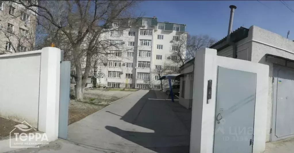 6-к кв. Крым, Евпатория ул. Сытникова, 4А (223.0 м) - Фото 0