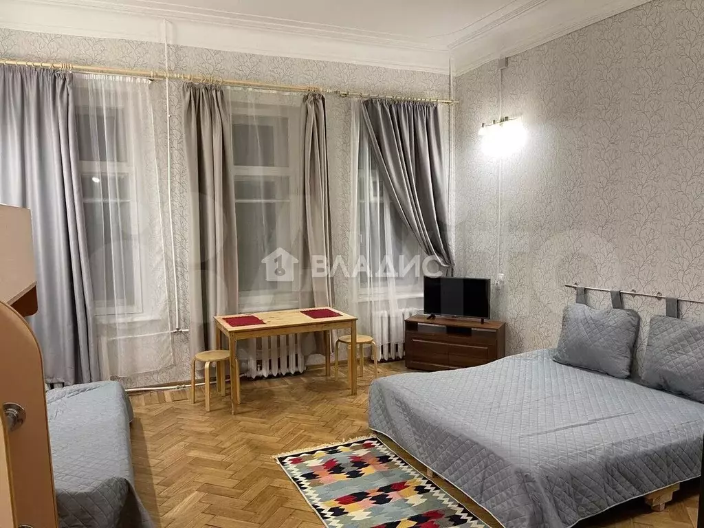 Комната 31,6 м в 6-к., 3/7 эт. - Фото 1