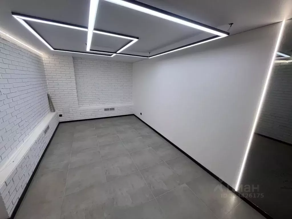 Офис в Татарстан, Казань Маршрутная ул., 12А (11 м) - Фото 1