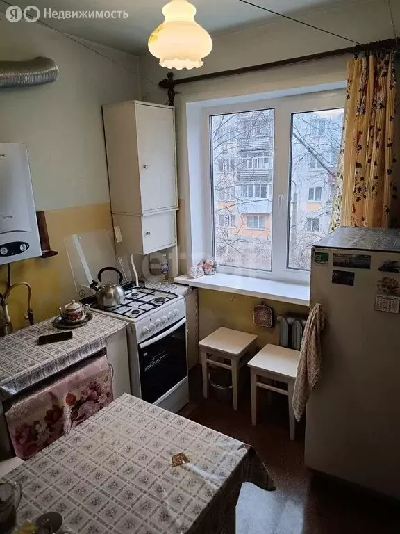 3-комнатная квартира: Сыктывкар, Октябрьский проспект, 43 (62 м) - Фото 1