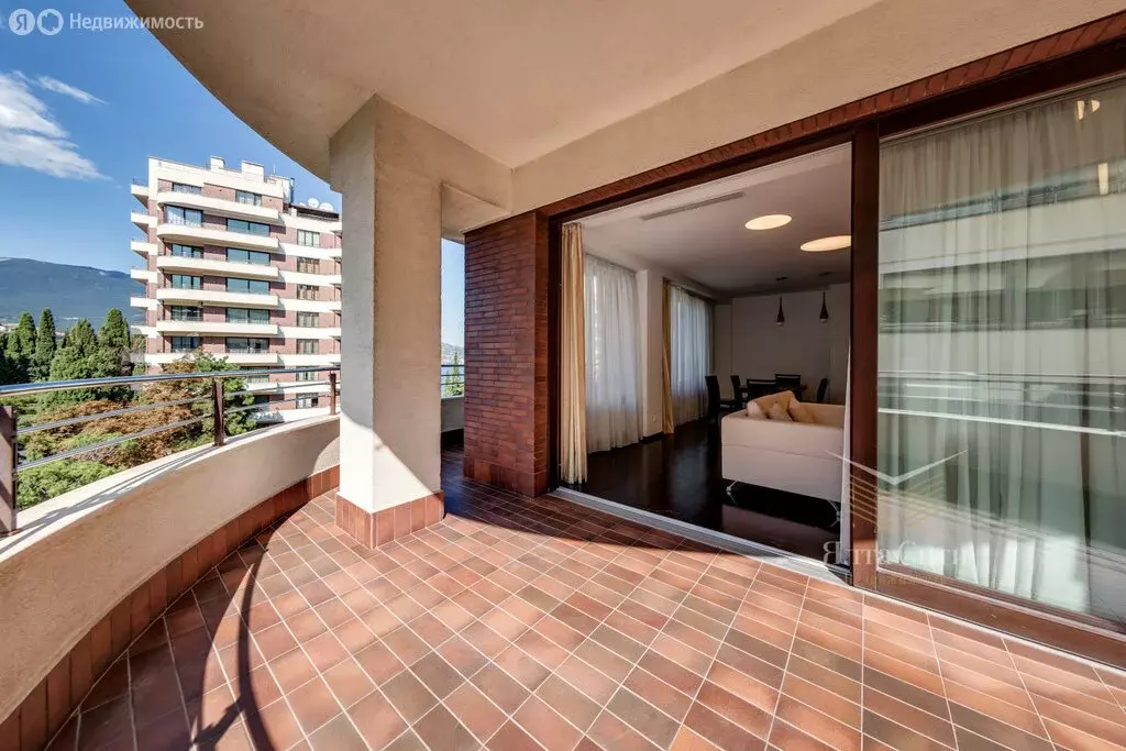 2-комнатная квартира: Ялта, Парковый проезд, 6А (98 м) - Фото 1