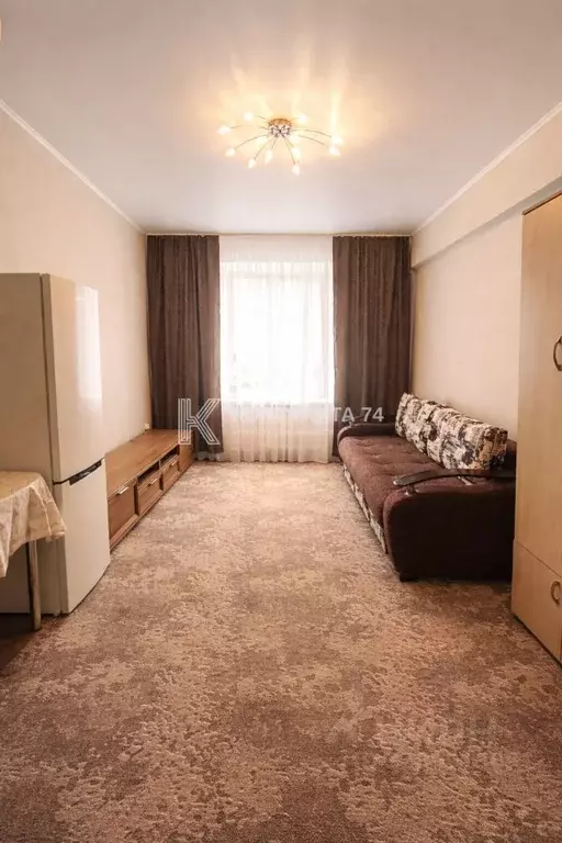 Комната Челябинская область, Миасс просп. Макеева, 21 (18.2 м) - Фото 0