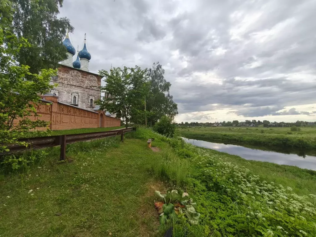 Участок в Ивановская область, Шуйский район, Введенское с/пос, с. ... - Фото 0