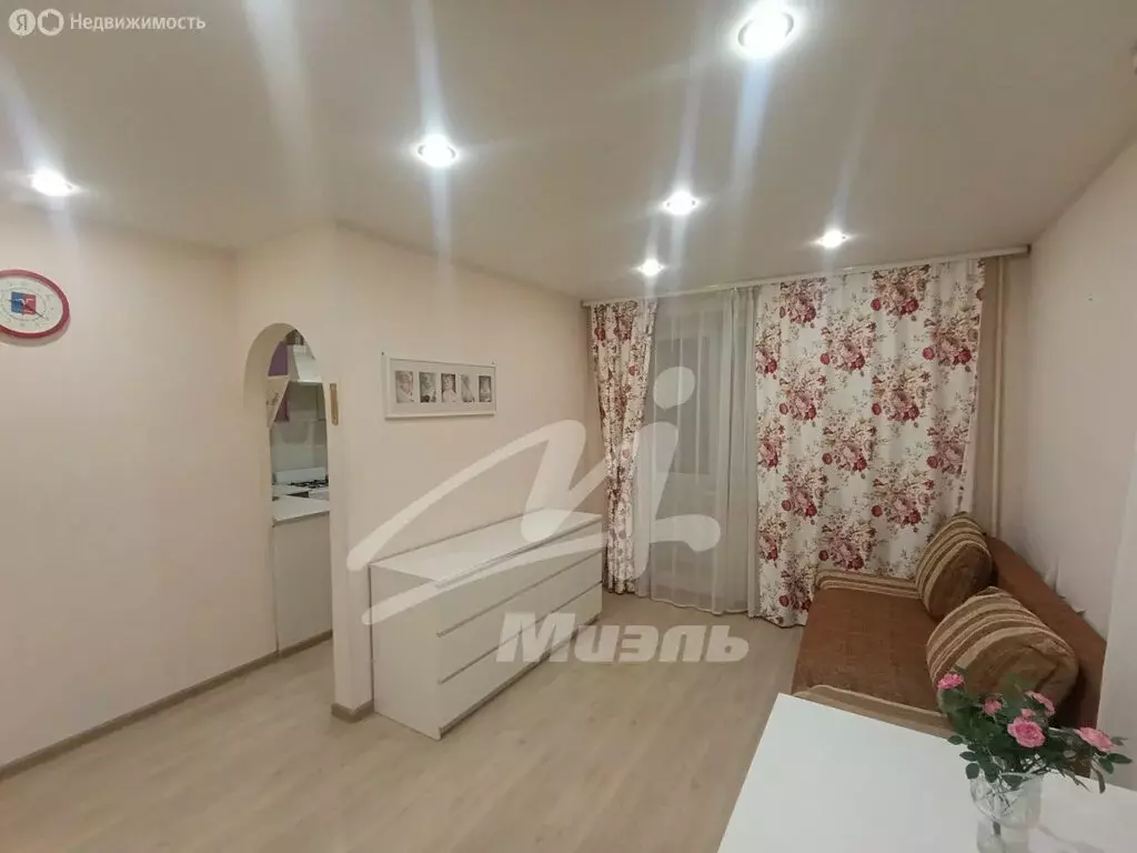 1-комнатная квартира: Лобня, улица Победы, 2 (30.4 м) - Фото 2