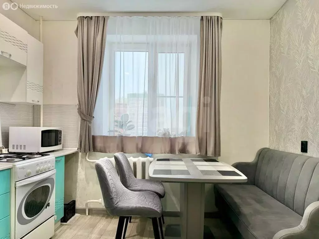 2-комнатная квартира: Череповец, Октябрьский проспект, 42 (53.3 м) - Фото 2