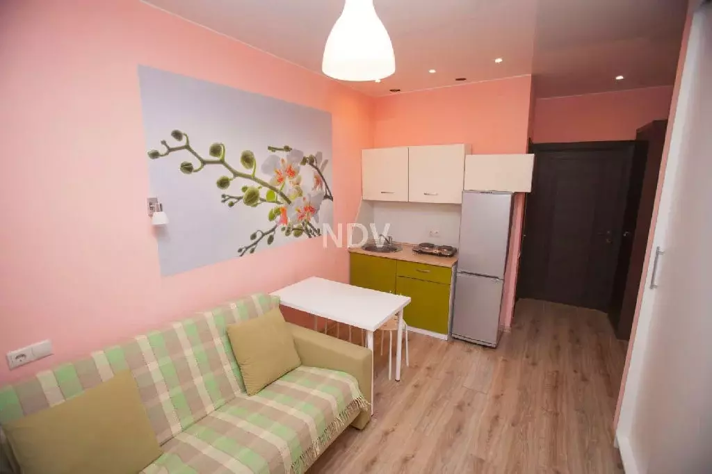 Продается 3-комнатная квартира - Фото 1