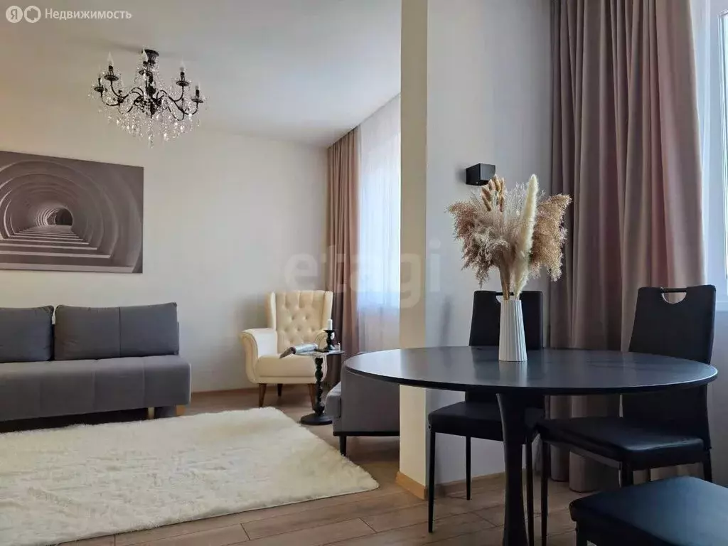 2-комнатная квартира: Тюмень, Таёжная улица, 2 (65.6 м) - Фото 2