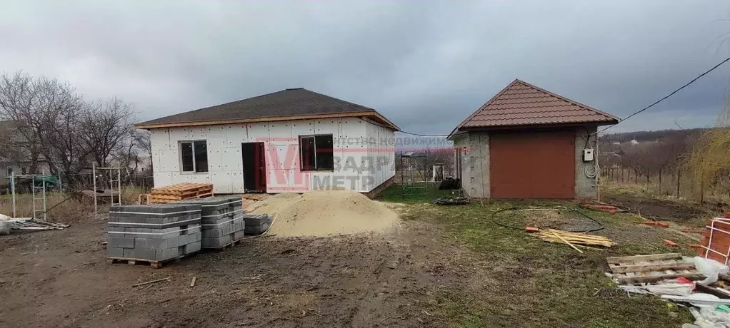 Дом в Белгородская область, Старооскольский городской округ, с. ... - Фото 0