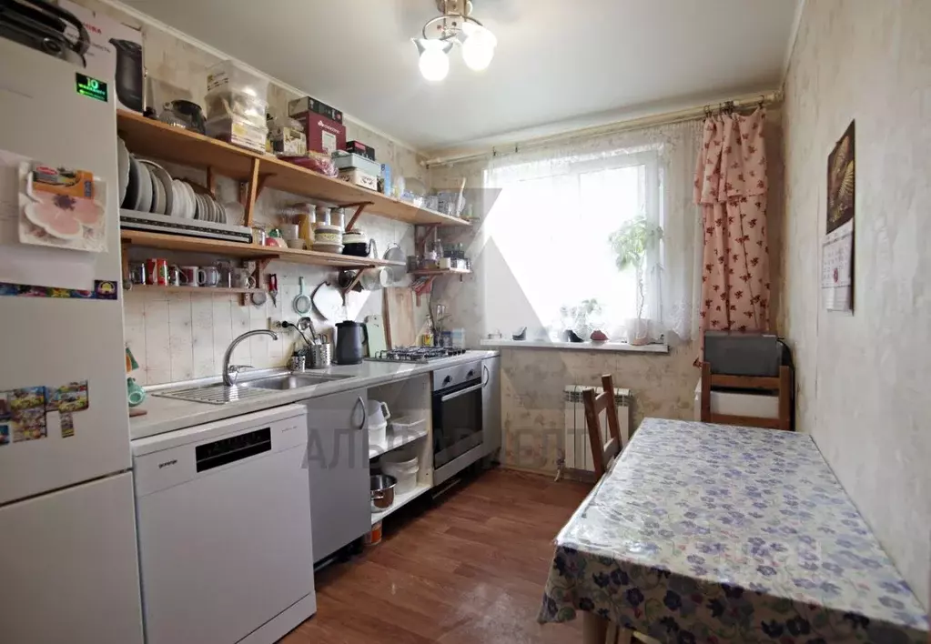 2-к кв. Омская область, Омск ул. 21-я Северная, 43Б (47.4 м) - Фото 0