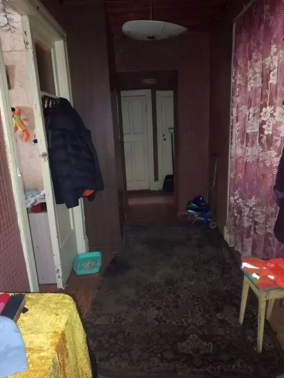 3-к кв. Ленинградская область, Сланцы пос. Большие Лучки, ул. ... - Фото 0