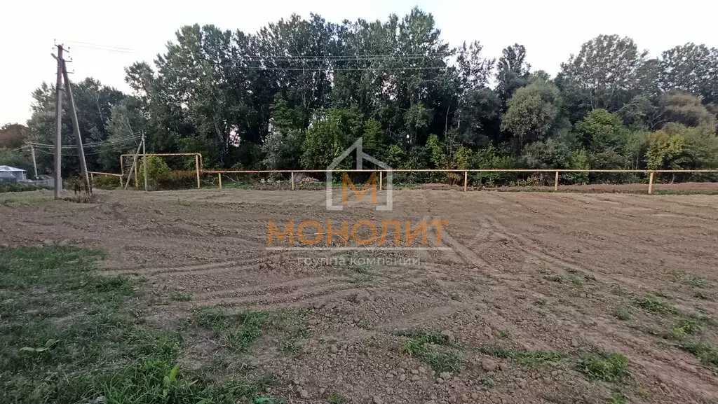 Участок в Саратовская, Парниковая улица (9.4 м) - Фото 1