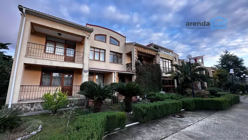 Дом в Краснодарский край, Сочи ул. Ленина, 217А/25А (150 м) - Фото 1