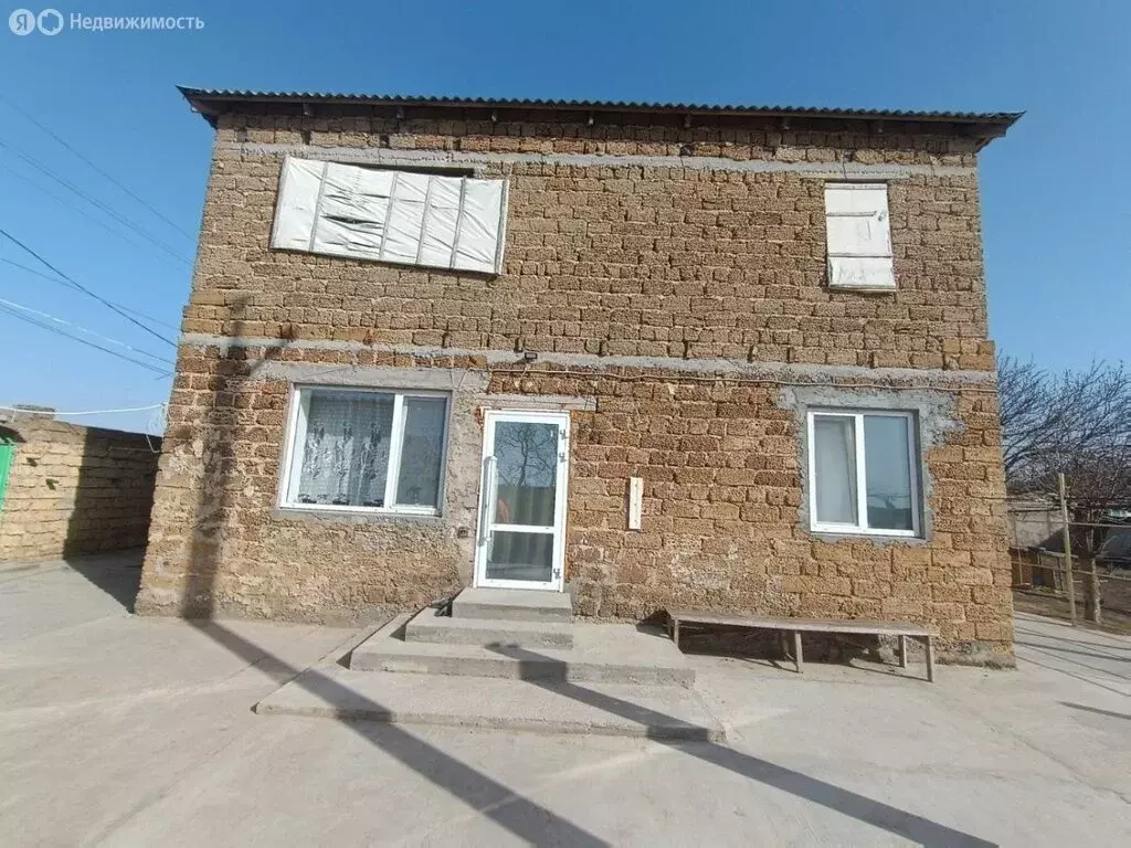 Дом в Сакский район, Вересаевское сельское поселение, село Глинка, ... - Фото 2